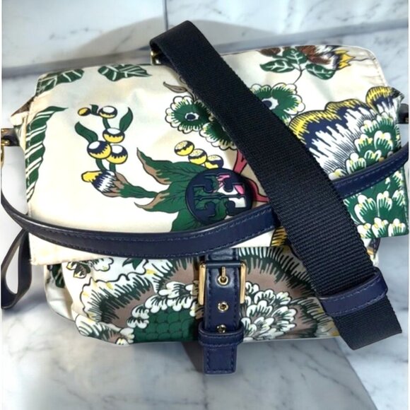 Tory Burch Rare Tilda Medium Printed Nylon Crossbody with COA - Picture 3 of 17